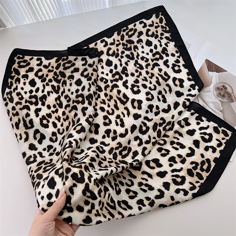 70 سنتيمتر مربع فاخر ليوبارد ط - مراجعة Face Scarf Mask وسعره