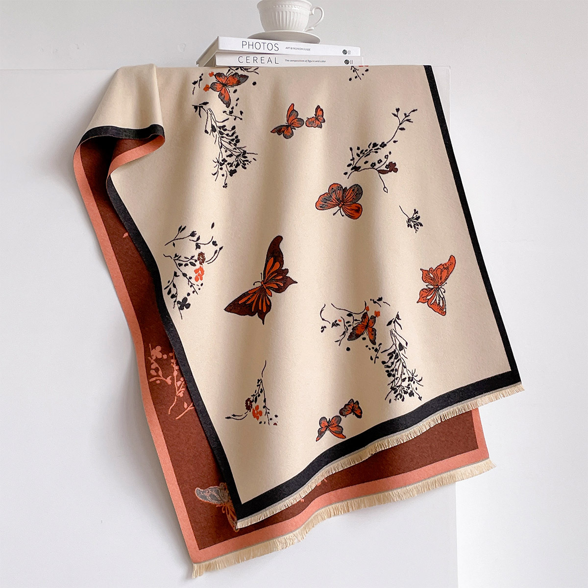 وشاح نسائي من الكشمير الصناعي  - مراجعة Woven Scarf Blanket وسعره