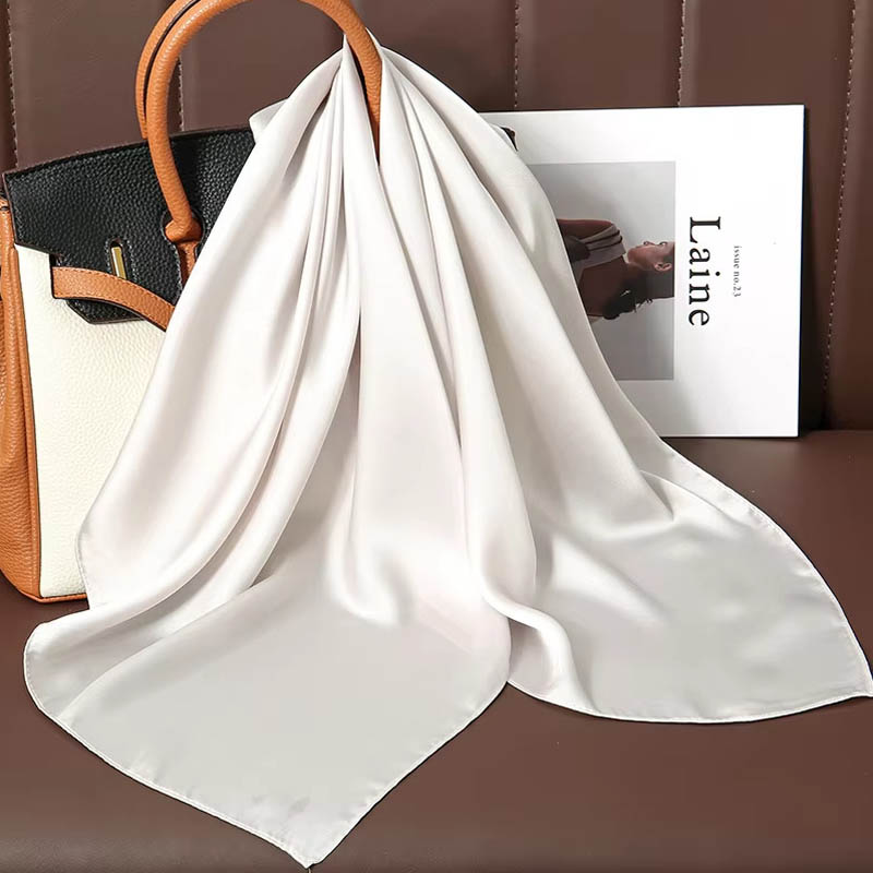 الفاخرة بلون الحرير وشاح مربع  - مراجعة Scarf Silk Square وسعره